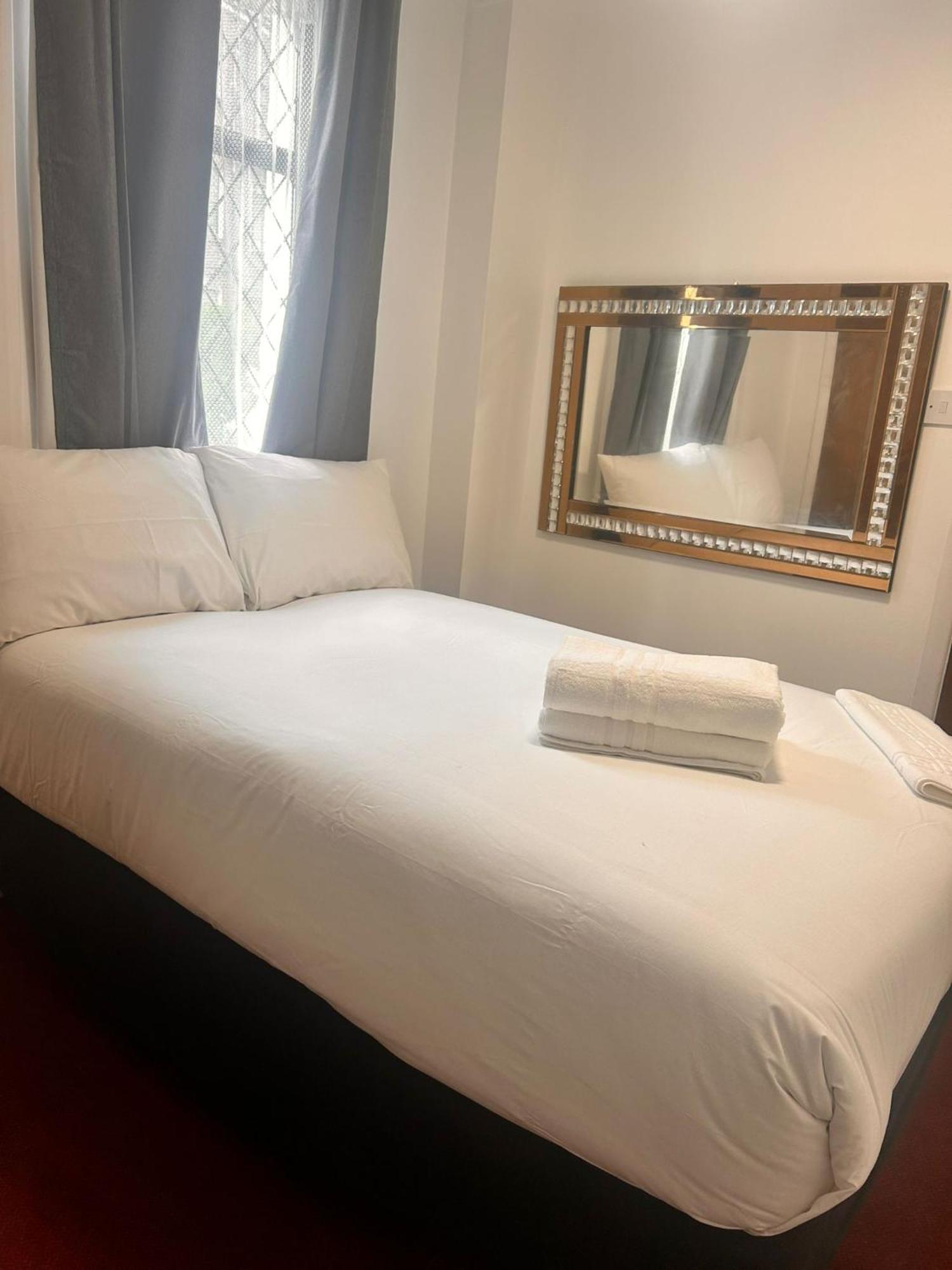 Romany House Hotel 3*